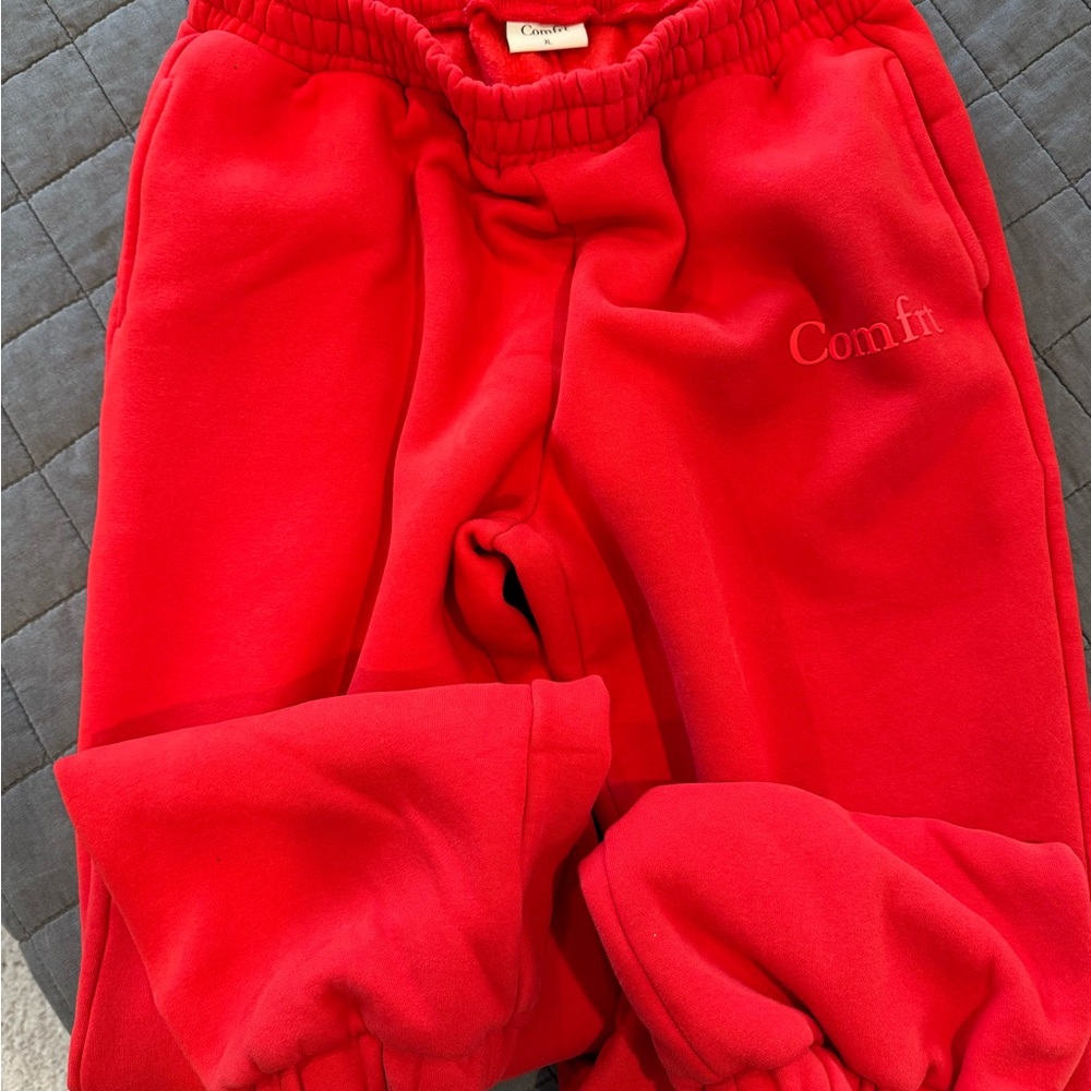Comfrt Red Fleece Sweatpants